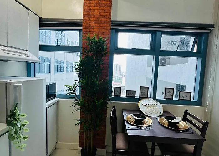 Apartment Newly Renovated 2-storey Loft At Greenbelt