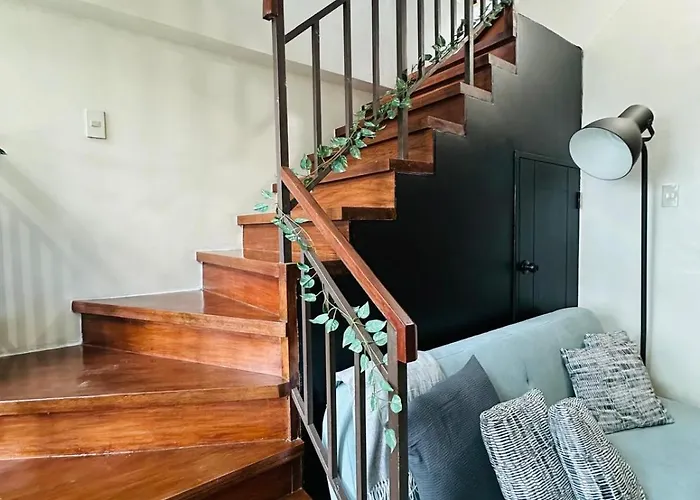 Apartment Newly Renovated 2-storey Loft At Greenbelt Manila